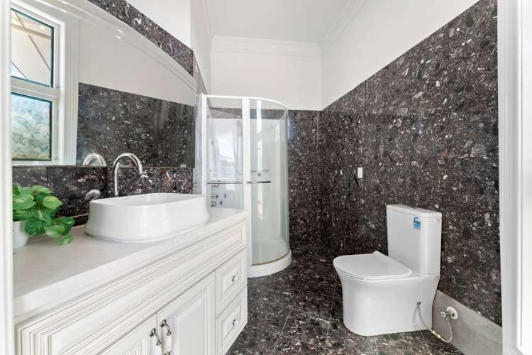 6 Mahinga Place Massey_25