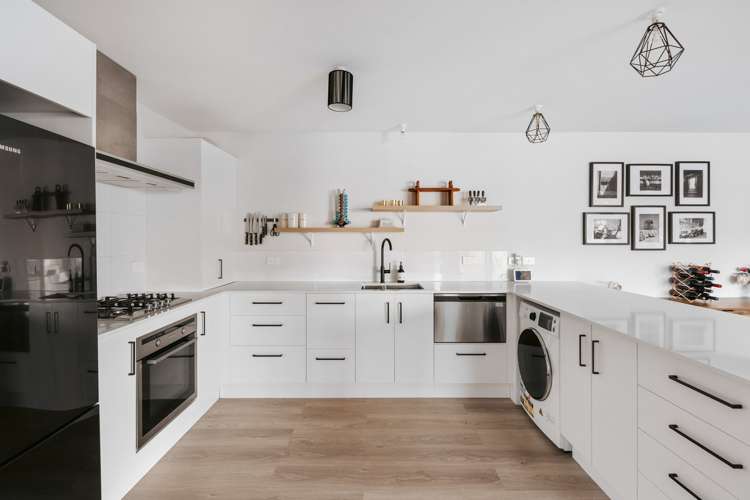 21d Glenn Terrace Otumoetai_5