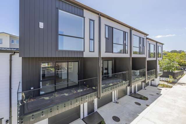 Brand-New Freehold Homes - CCC & Title Issued