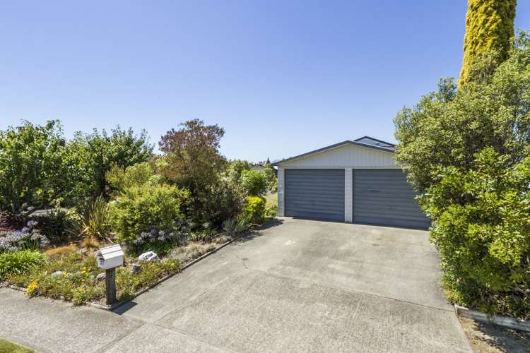 27 Starveall Street Brightwater_11