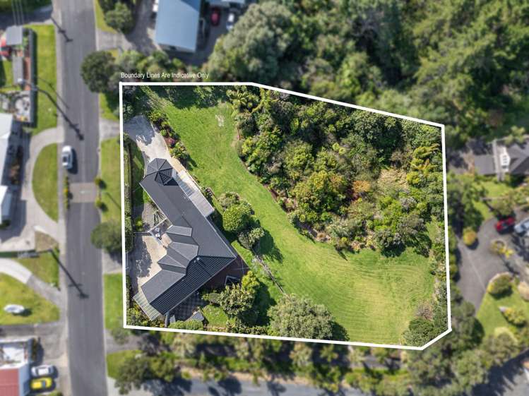 1/4 Roberts Road Matakatia_42
