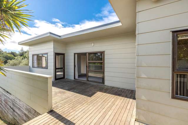 69 Ocean Road Surfdale_4