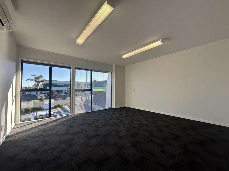 182 Station Road Penrose_9