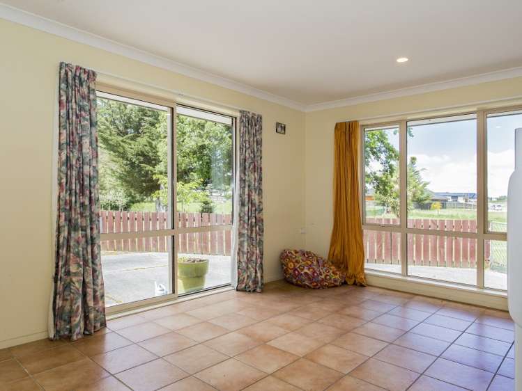 23 Kowhai Street Oxford_13