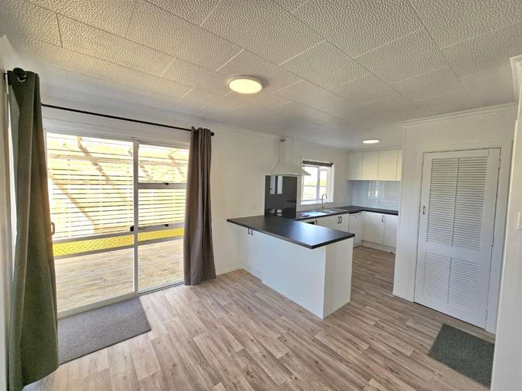 10 Paritutu Road 2164_6