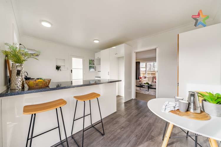 24 Wainuiomata Road Wainuiomata_9