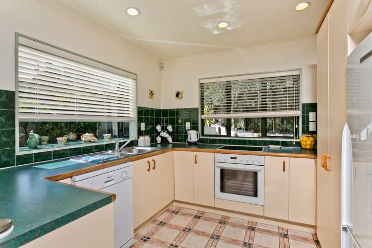 2/84 Lake Road Northcote_9