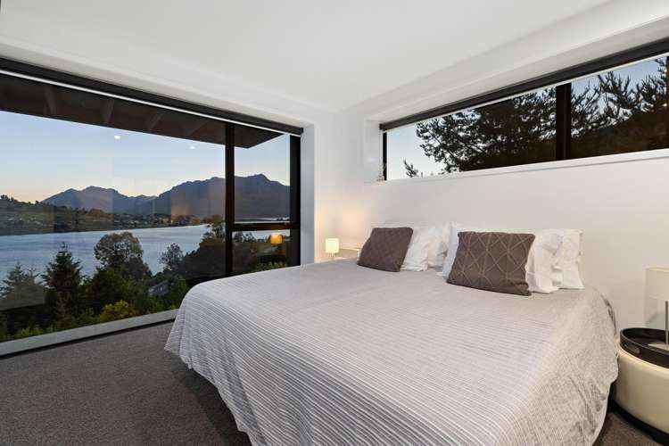 16 Highlands Close Queenstown Hill_16