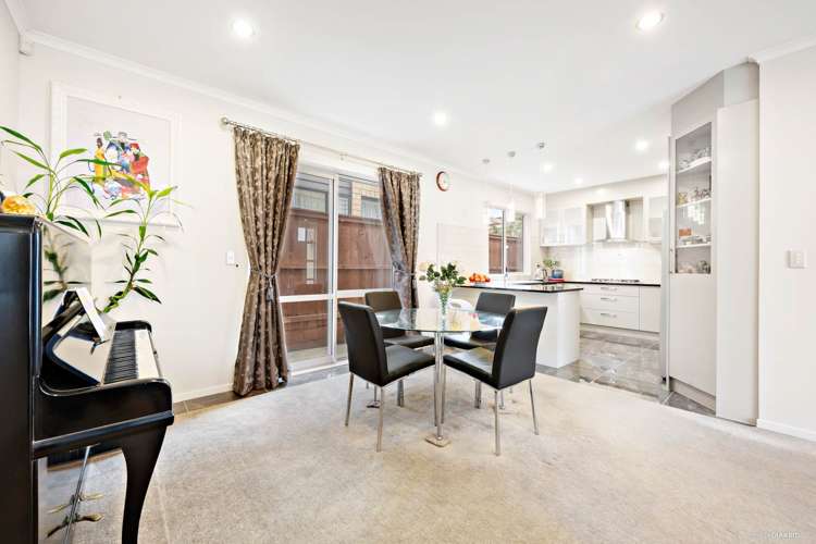 1 Sunshine Lane Flat Bush_4