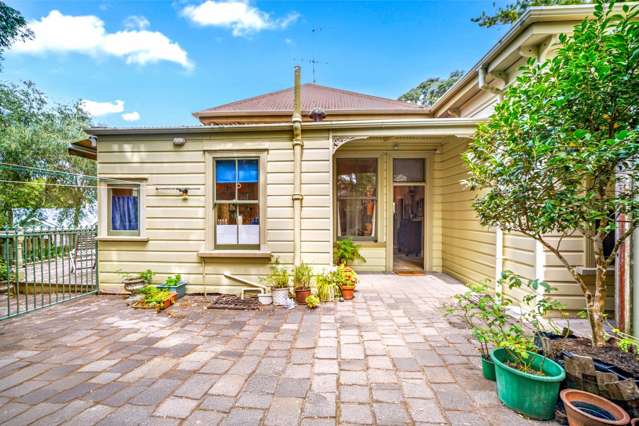 12 Bridge View Road Birkenhead_3