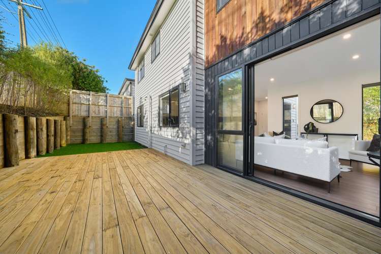 2A Marina Road Torbay_10