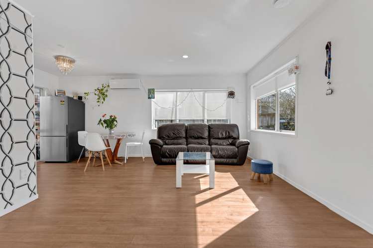 2/40 Chartwell Avenue Glenfield_1