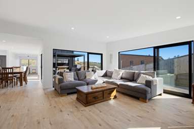 12 Bob Carter Place_4