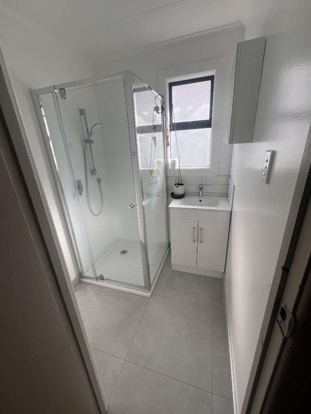 12 Everitt Road 10693_3