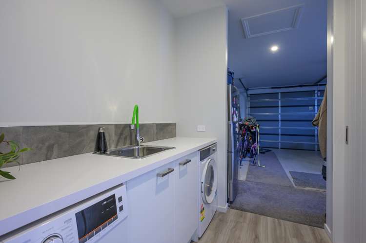 10 Woodley Road Richmond_17