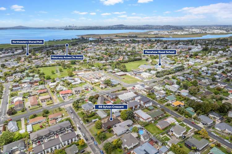 69 Sylvan Crescent Te Atatu South_21