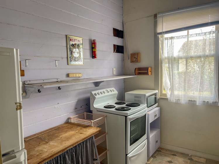 102 Broadway Reefton_5