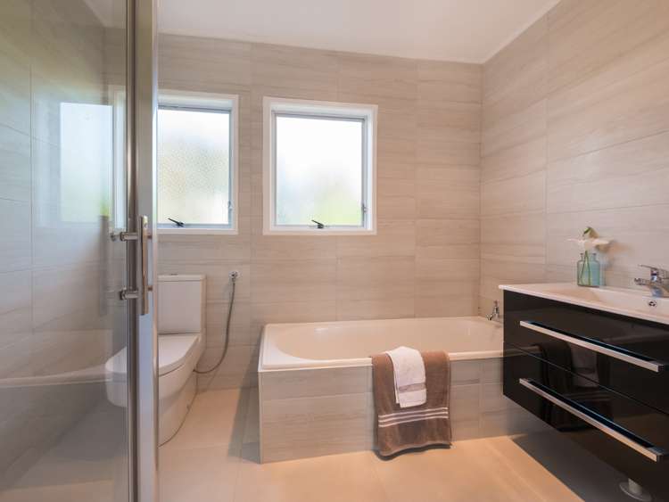 336 Roscommon Road Clendon Park_6