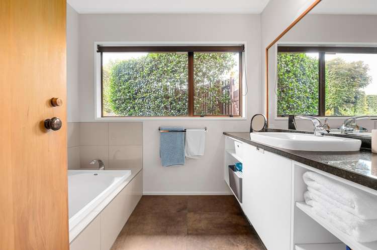 999 River Road Queenwood_25