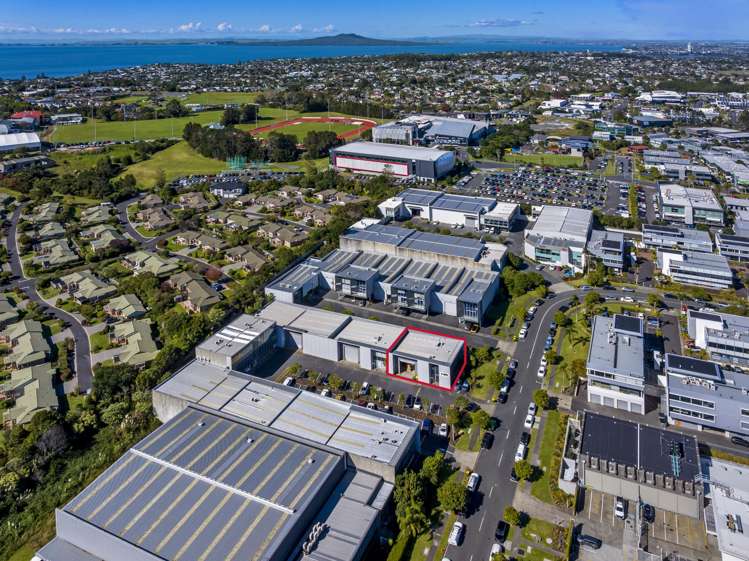 8/11 Orbit Drive Albany_10