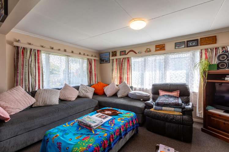 276 High Street Dannevirke_9