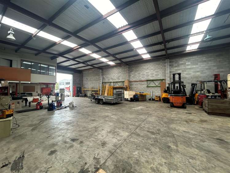 11 Bassant Avenue Penrose_5