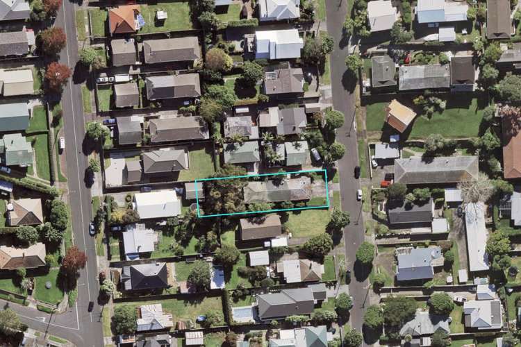 2/12 Huapai Street Onehunga_10