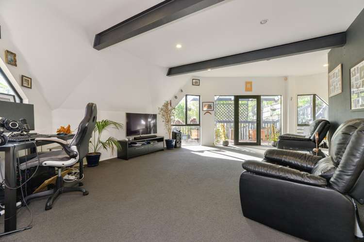 39 Chamari Close Titirangi_12