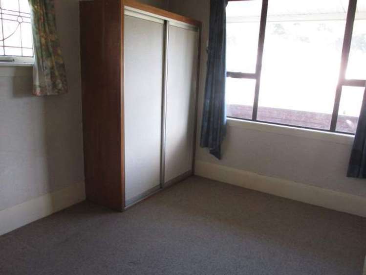 100 Broadway Reefton_14