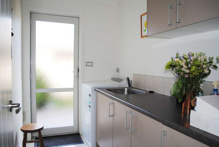 304b High Street Hawera_11