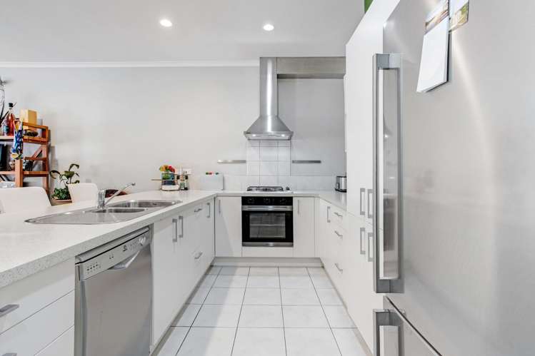 16 Willow Camp Road Takanini_2