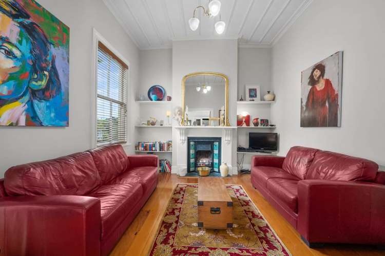 5 Shoal Bay Road Devonport_30