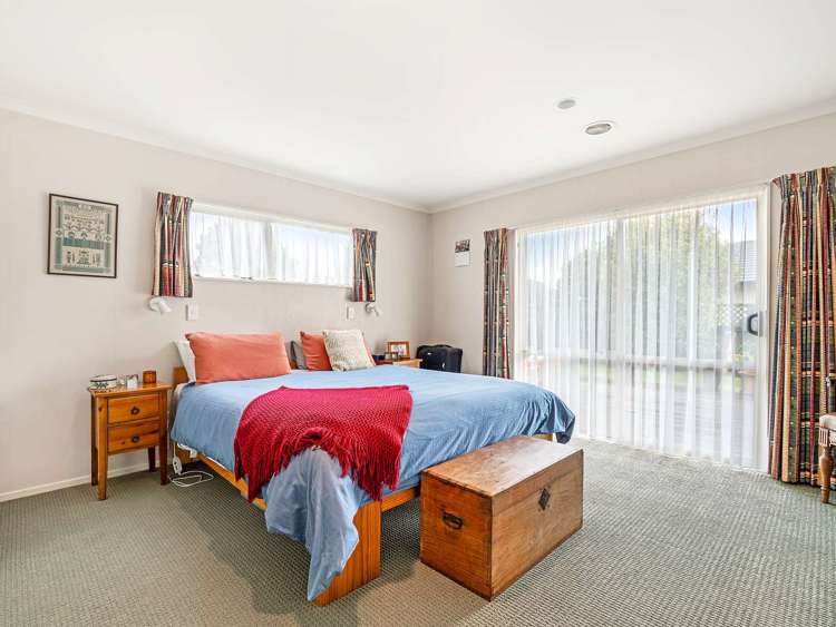 26 Duggan Drive Owhata_12