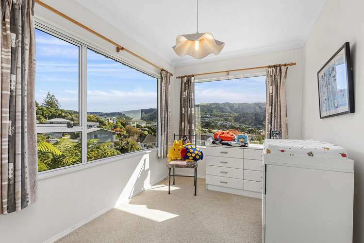 64 Collins Avenue Tawa_11