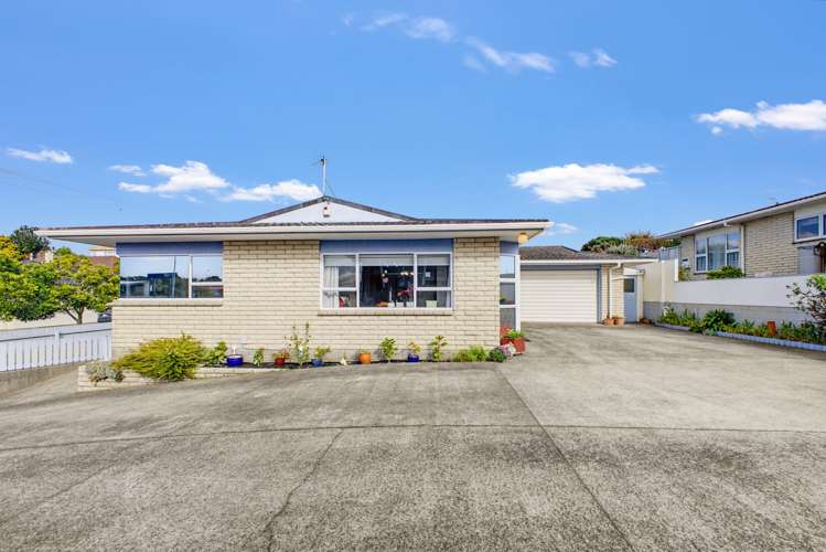 66 Tukapa Street Westown_32
