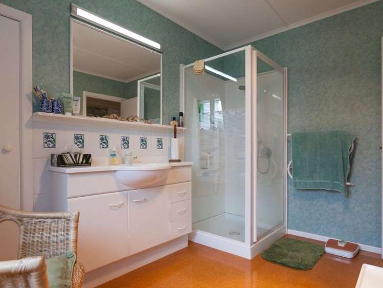 203 Fergusson Drive Thames_21