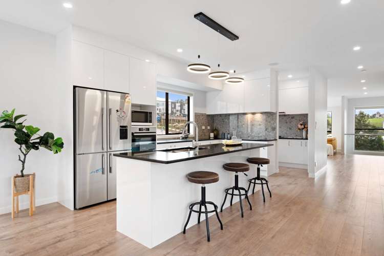 7 Lawson Creek Street Massey_10