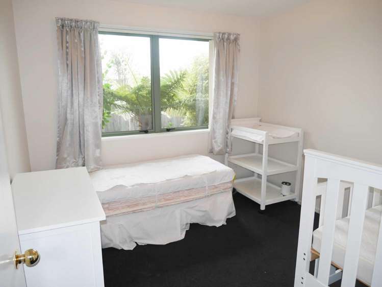 139 Kotuku Crescent Woolston_11