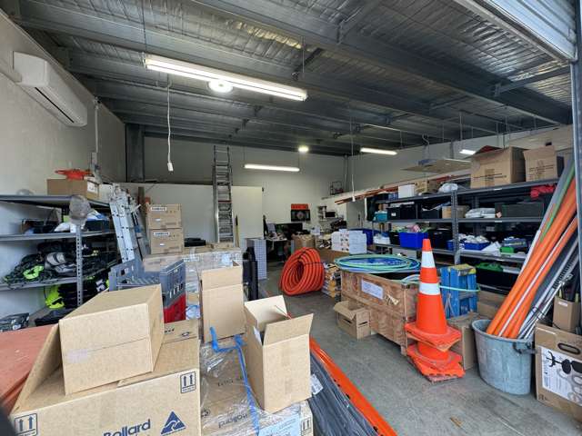 2/46 Holden Street Onekawa_1