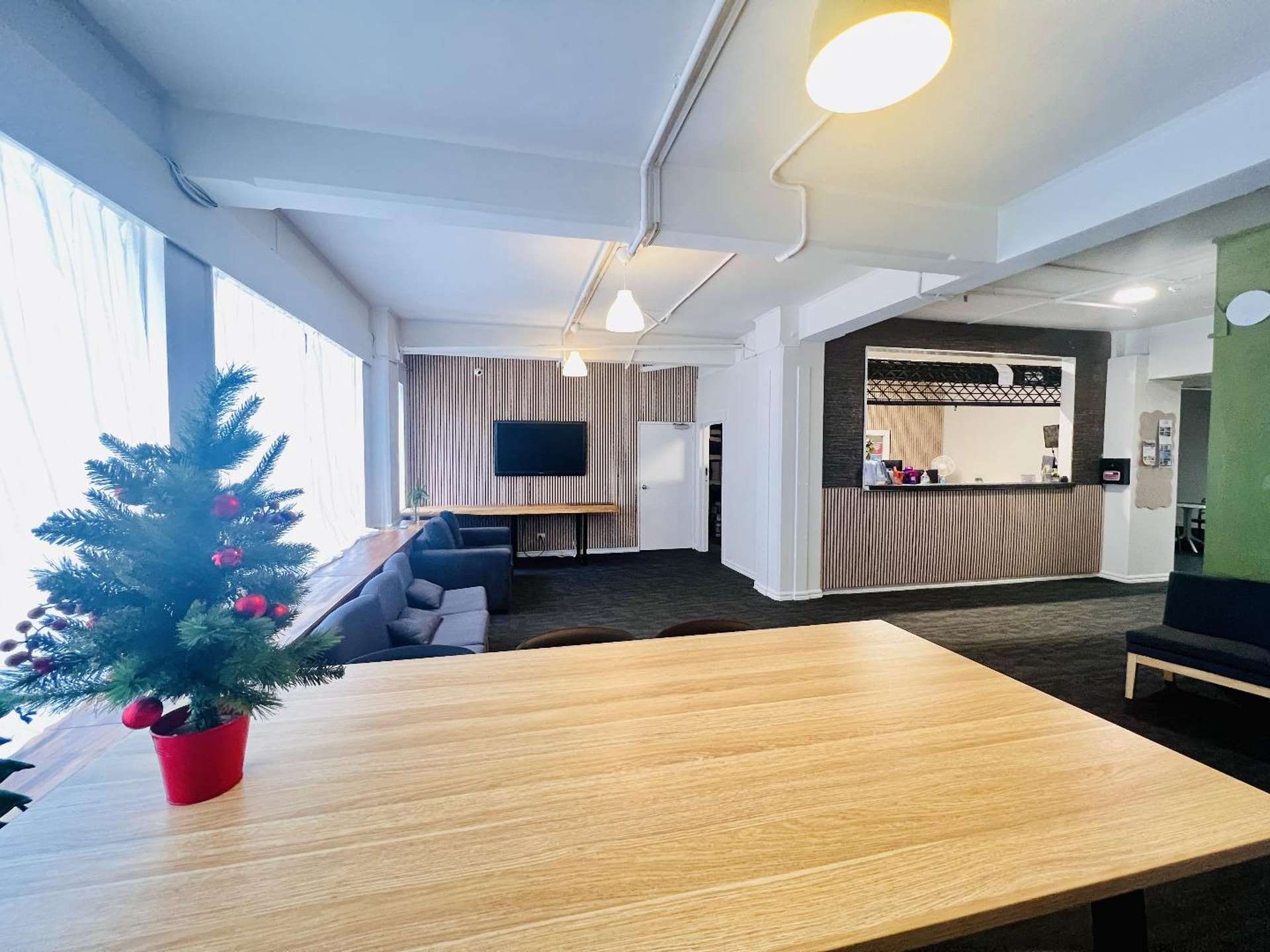 31 Victoria Street East 10015_0