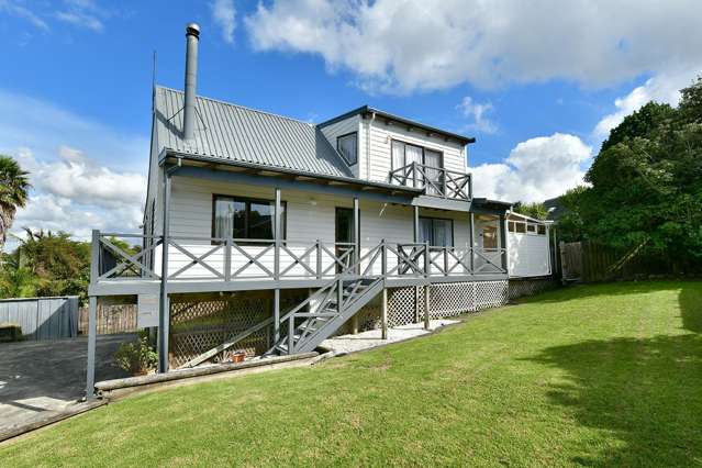 38 Thorburn Avenue Red Beach_2