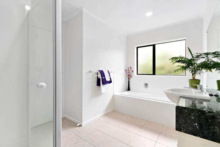 3 Dunvegan Rise East Tamaki Heights_8