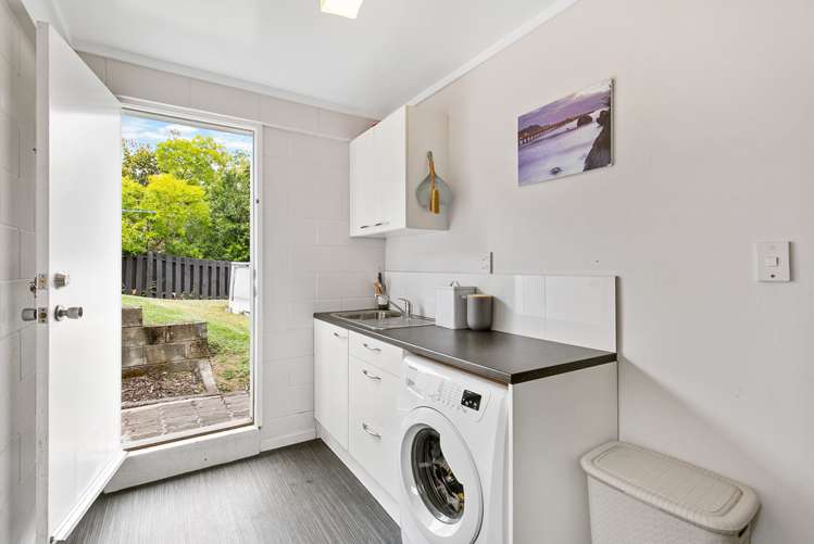 4 Easter Parade Glen Eden_15