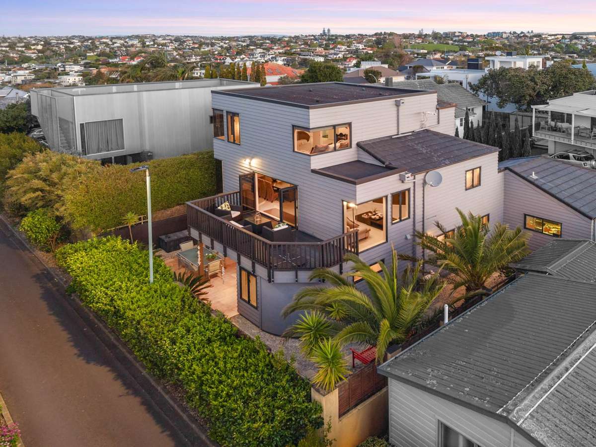 2/48 Te Arawa Street_0