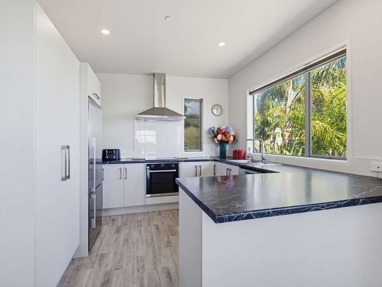 43 Dudley Crescent Cable Bay_8