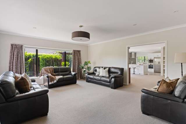 7 Silverstone Place Lytton West_3