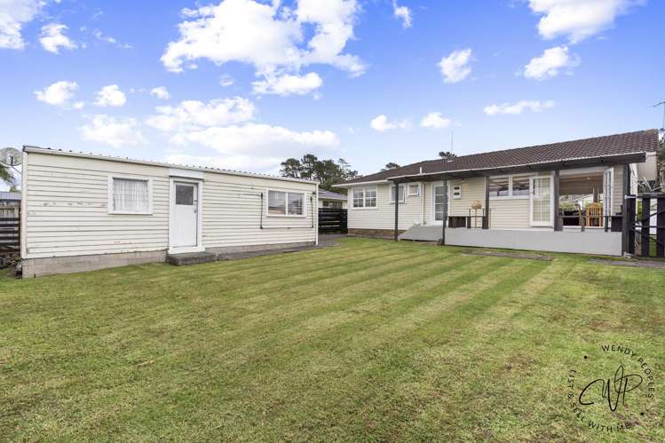 22 Allington Road Massey_13