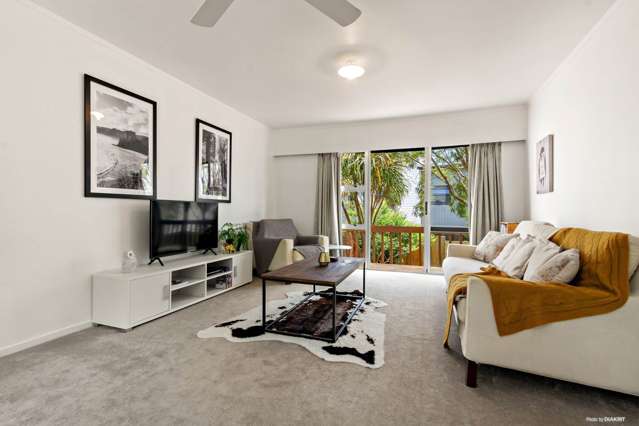 2/68 Clayburn Road Glen Eden_2