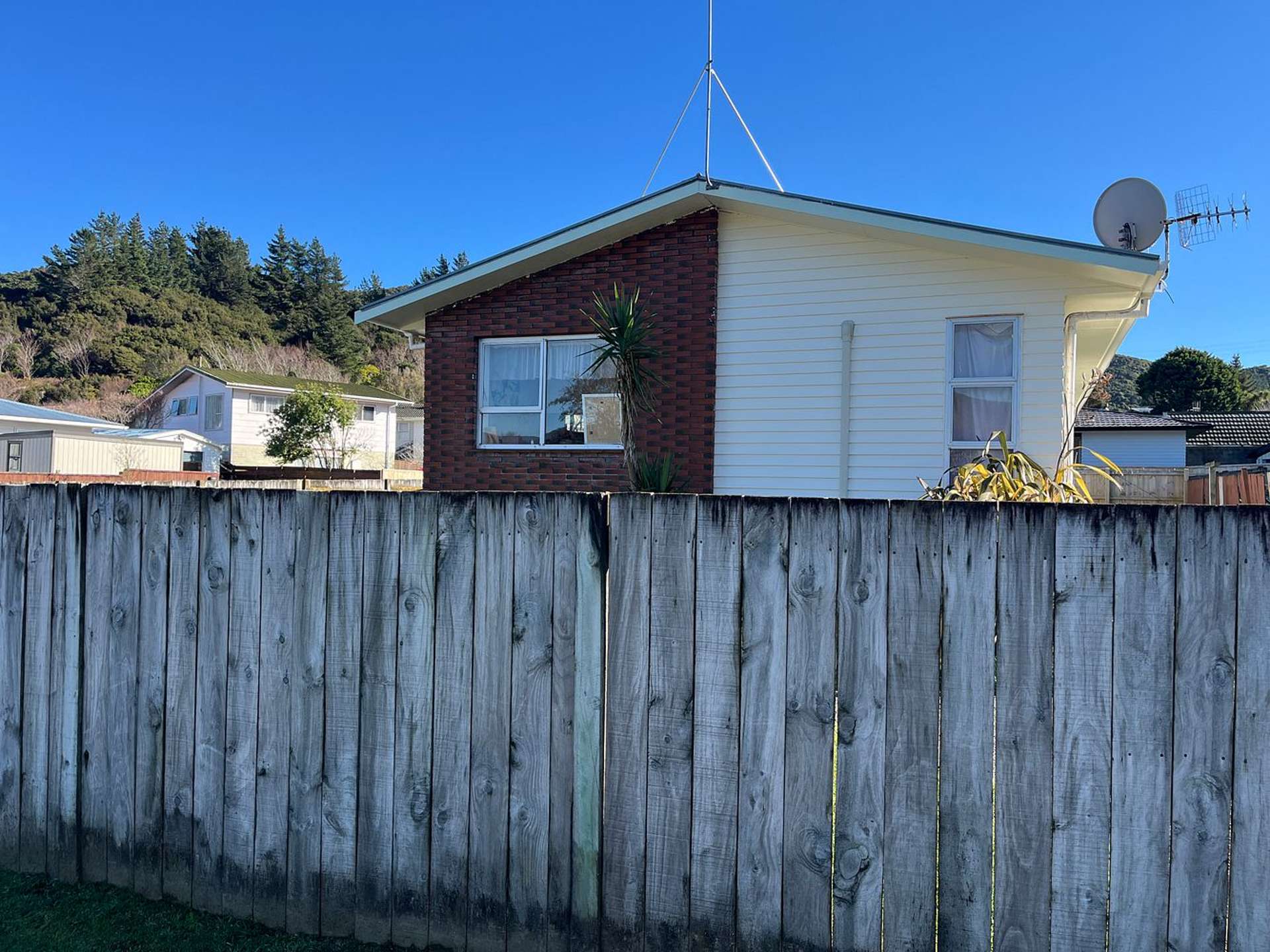 299 Wellington Road Wainuiomata_0