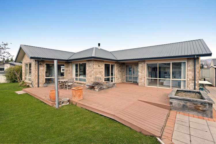 16 Henderson Drive_0